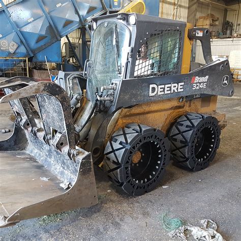 bobcat s185 skid steer tires|bobcat s185 price new.